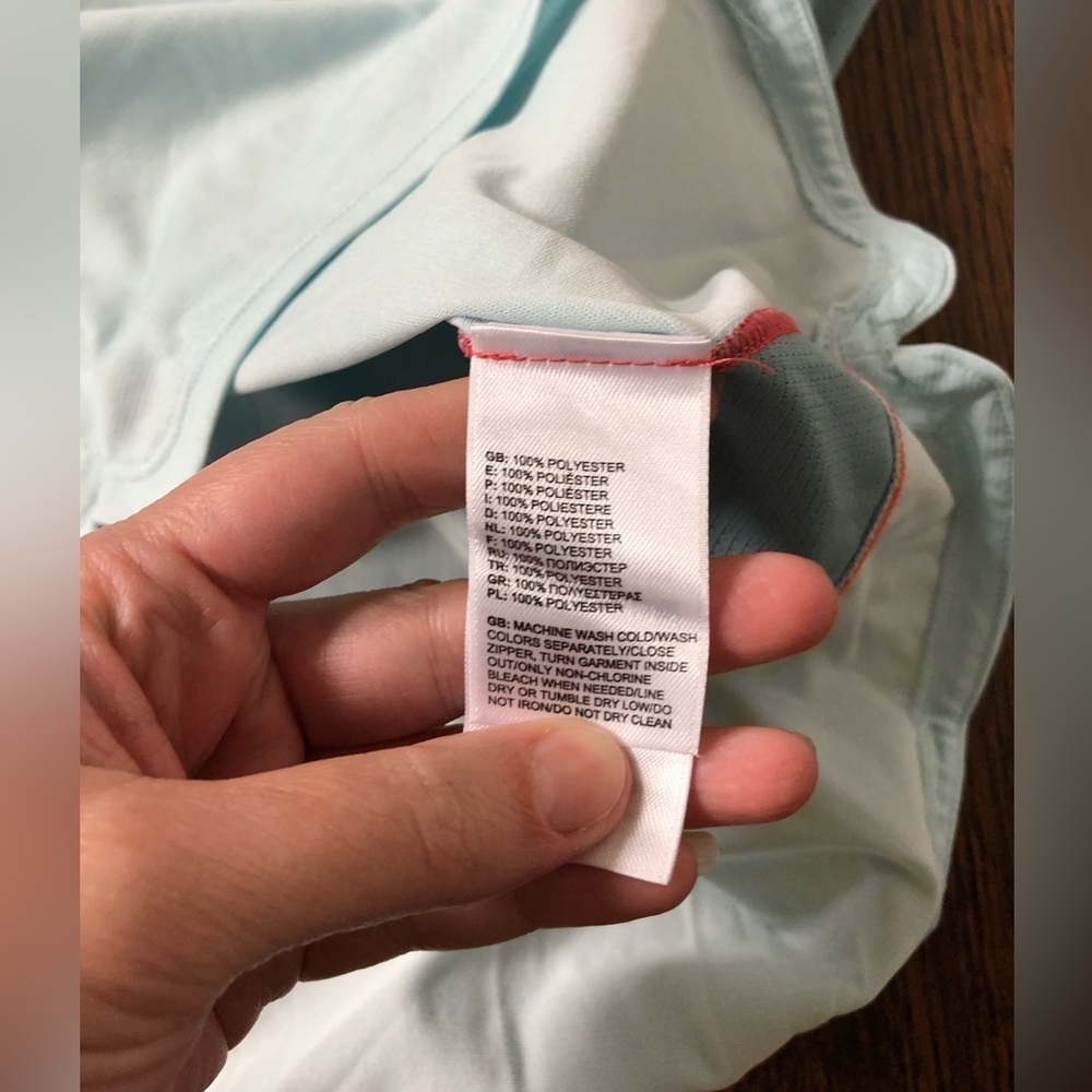 The North Face Women’s S Blue/Pink FlashDry Moisture Wicking Long Sleeve Shirt - Picture 8 of 10